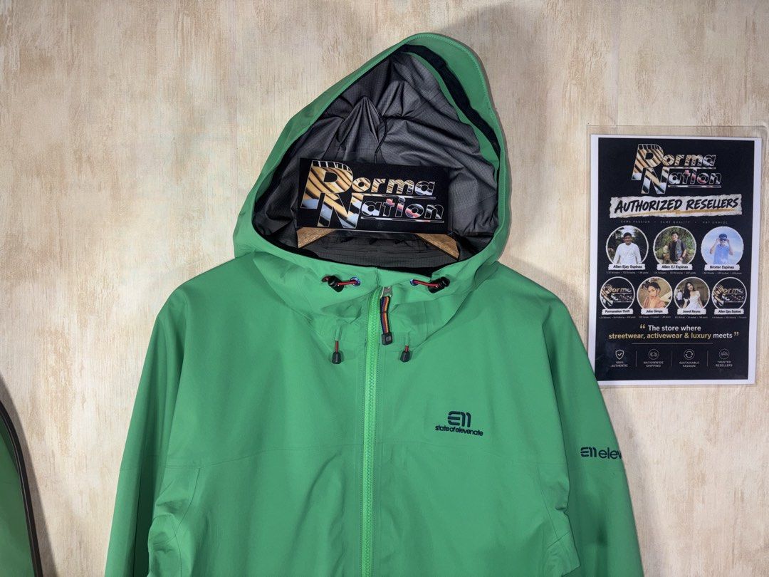 ELEVENATE GORETEX SHELL JACKET (Category: Coats, Jackets and Outerwear) located in Cabuyao City. Submitted by pormanation-thrift-store (Listing ID 1464372982, Image 3). Description: ELEVENATE GORETEX SHELL JACKET Condition: LIKE NEW Color rate: 10/10 (PWEDE SA MASELAN) Size: SMALL Dimes: 21.5”Wx29-30”L Issue: NONE‼️ Price: 2500.
