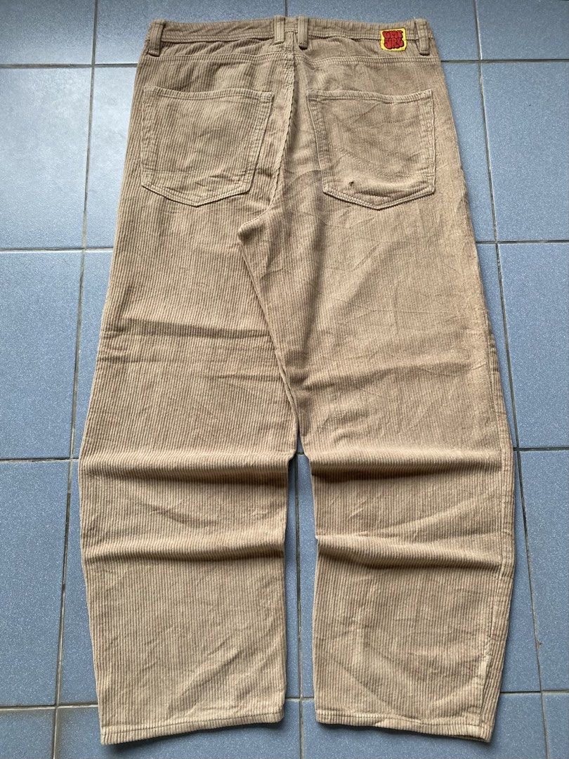 EMPYRE CODUROY (Category: Jeans) located in Cabuyao City. Submitted by badthrift_pat (Listing ID 1464416899, Image 2). Description: EMPYRE CORDUROY 👖WAIST:35 👖LENGTH:41.5 👖THIGH:14 👖LEG OPEN:8.5 FLAWS:REPAIRED 🏷️:899.