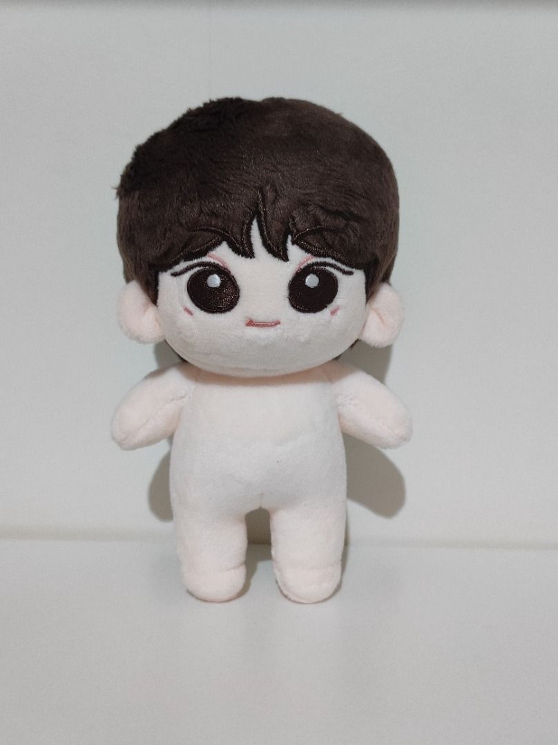 Enhypen Jungwon 10cm doll (Category: Plushies & Soft Toys) located in Agoo. Submitted by sweetluminescence (Listing ID 1464400698, Image 2). Description: .