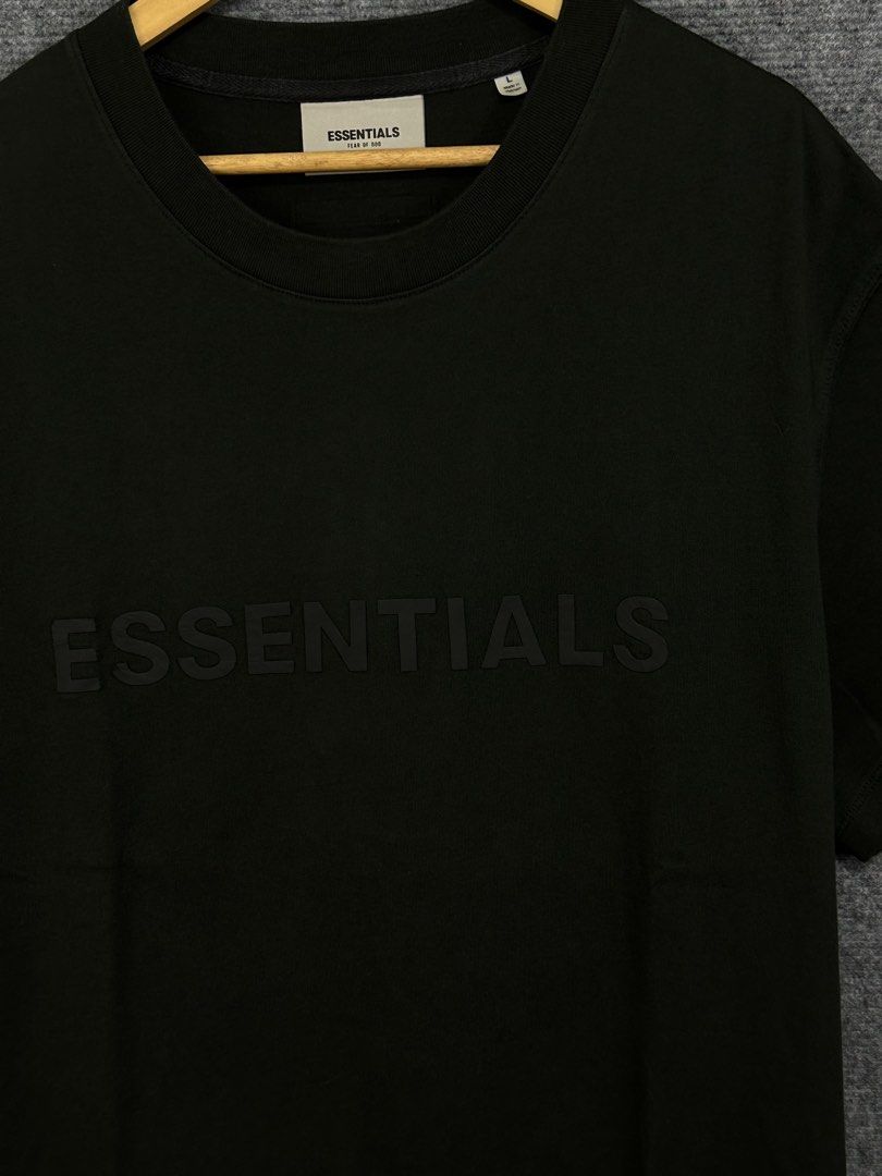 Essentials (Category: Tshirts & Polo Shirts ) located in Daet. Submitted by kevsquintela (Listing ID 1464405643, Image 3). Description: Essentials 🖤🖤🖤 - TRIPLE BLACK - Size - Xl Dimes - L30xW23 Good As New .
