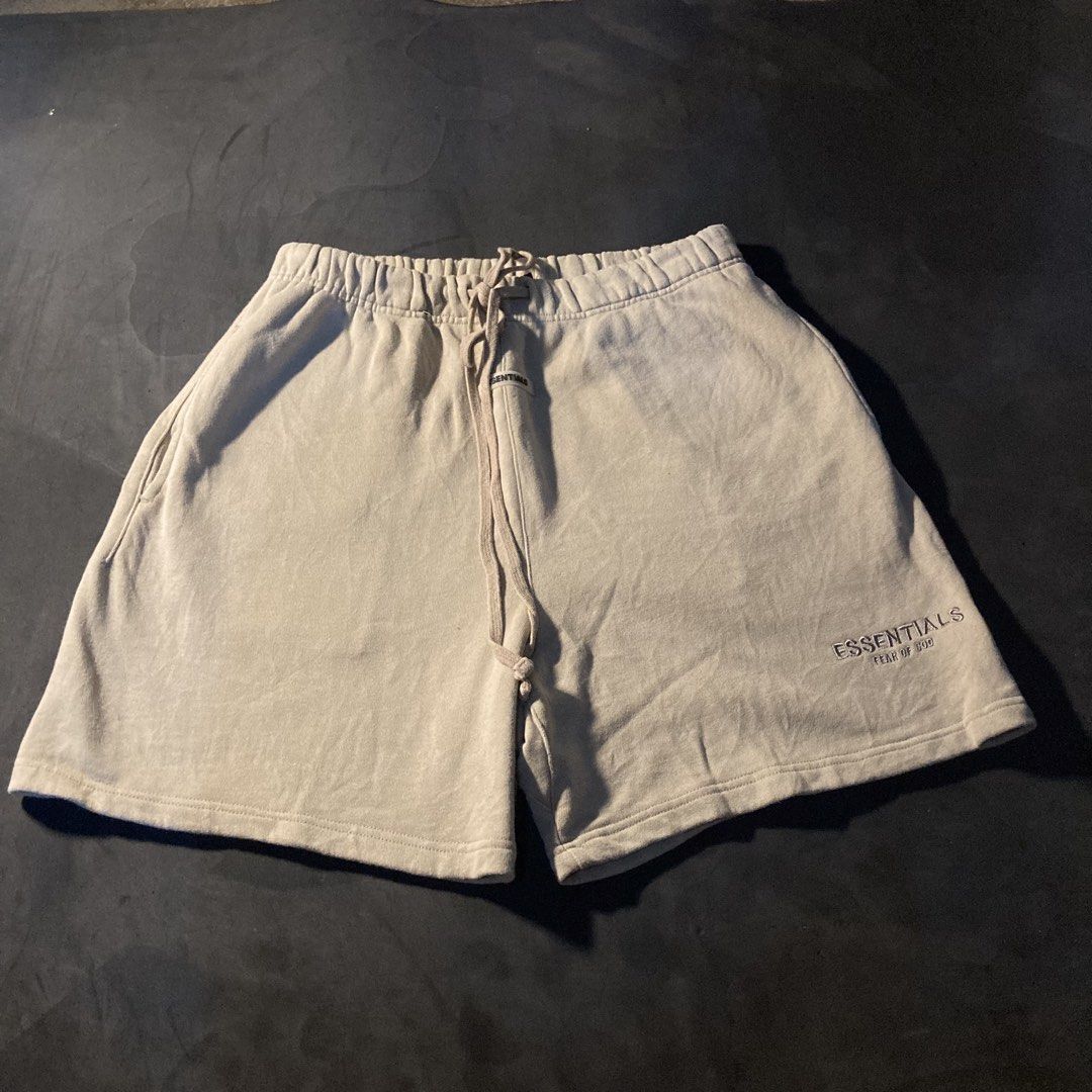 ESSENTIALS FOG SWEATSHORTS (Category: Shorts) located in San Pablo. Submitted by 3tresfinds (Listing ID 1464449832, Image 1). Description: .