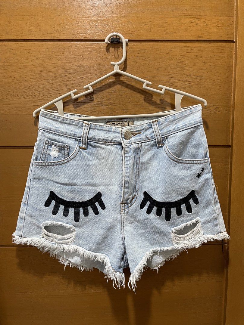 Eyelash Denim Shorts (Category: Shorts) located in Zamboanga. Submitted by pawsome_closet (Listing ID 1464448265, Image 1). Description: 8/10 .
