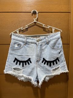 (Category: ) located in . Submitted by pawsome_closet (Listing ID 1464448265, Image 1). Description: .