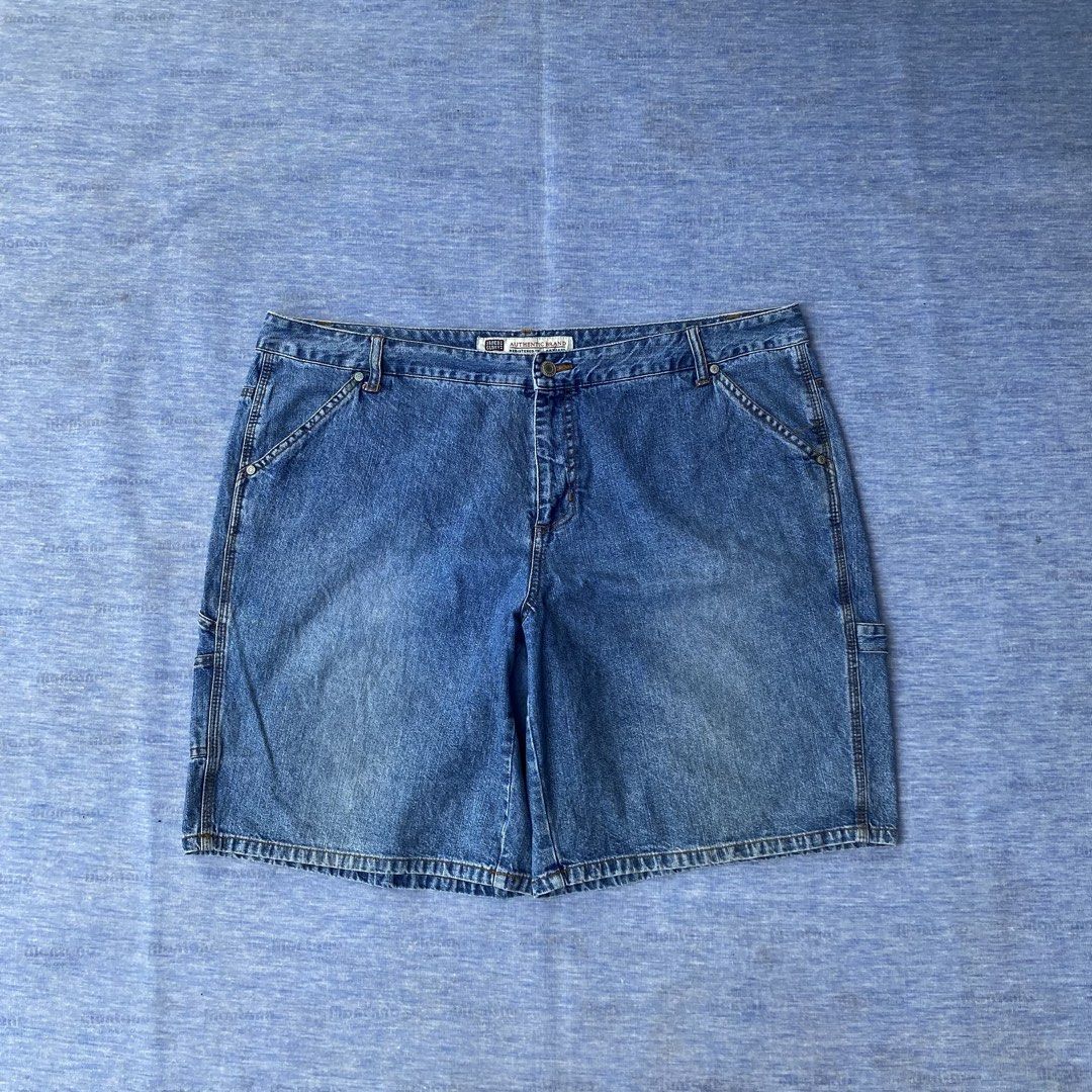 FADED GLORY CARPENTER JORTS (Category: Shorts) located in Angeles City. Submitted by stephen52790 (Listing ID 1464494825, Image 2). Description: 🟥FADED GLORY CARPENTER JORTS (INCH) Waist: 39 Length: 19 Thigh: 14.5 Leg opening: 13 •Good/Excellent condition •Issue: Minimal stain Price: 350PHP.