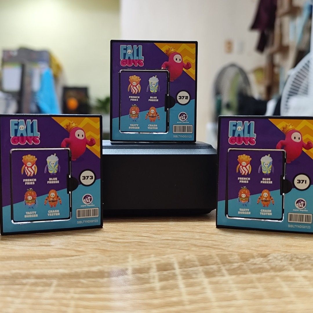 Fall Guys Micro Figures - French Fries, Burger, Drink (Category: Designer & Blind Box Toys) located in Rizal. Submitted by mamamamawskey_031284 (Listing ID 1464534849, Image 2). Description: - Official Fall Guys micro figures - Characters available: French Fries, Tasty Burger, Blue Freeze - Brand new, sealed in original packaging - Ideal for Fall Guys fans and collectors - Limited stock, grab them fast!.