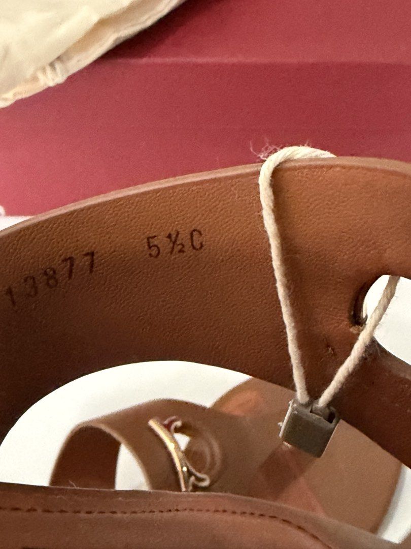 Ferragamo size 5.5 (Category: Sneakers & Footwear) located in Taguig. Submitted by signature.goods (Listing ID 1464412855, Image 3). Description: Size 5.5 with box and dust bag.