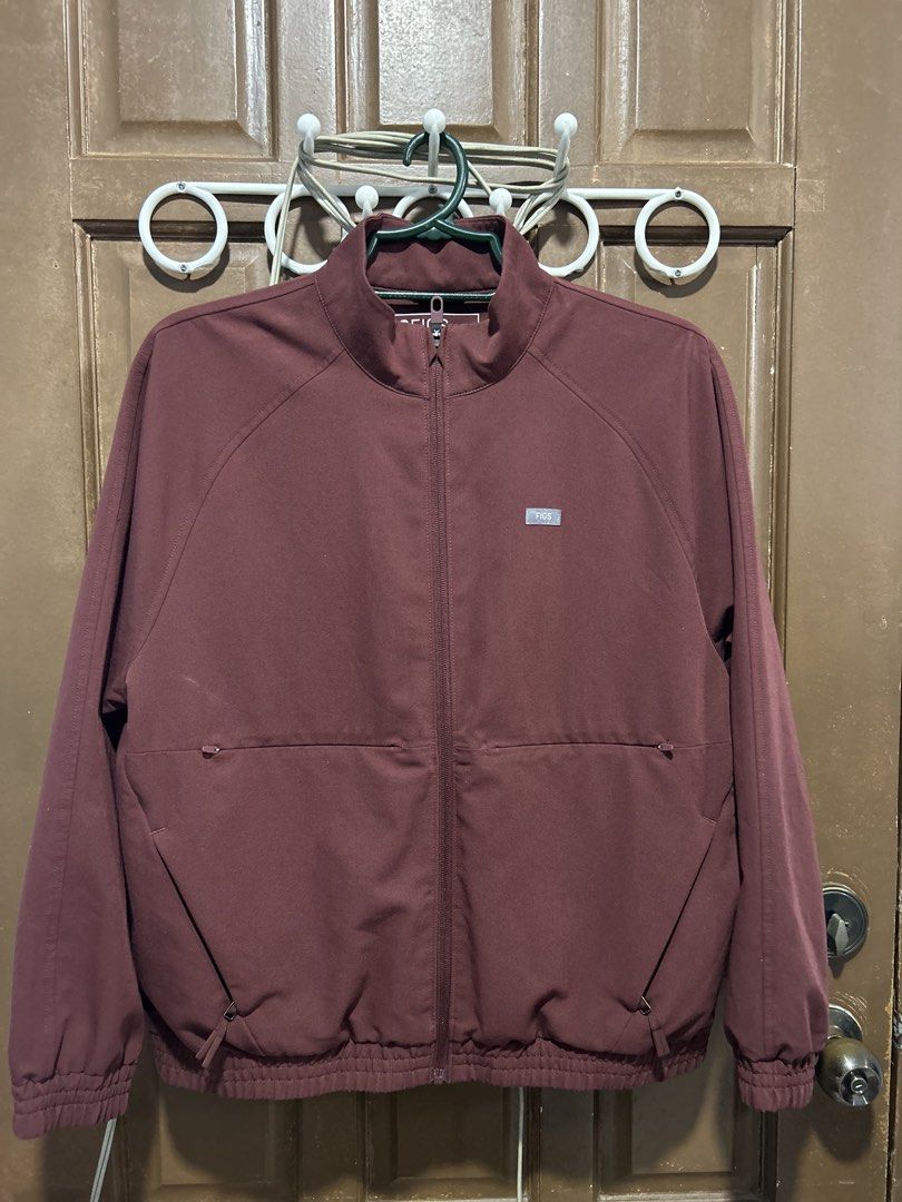FIGS Burgundy Scrub Jacket (Category: Coats, Jackets and Outerwear) located in Manila. Submitted by raisedbybooksph (Listing ID 1464569272, Image 2). Description: FIGS Scrub Jacket - Medium - Used twice only Location: Sampaloc, Manila Can do lalamove or meet up if around UST MOD: Gcash.