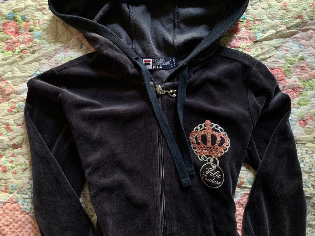 Fila velour hoodie jacket (Category: Coats, Jackets and Outerwear) located in Bulacan. Submitted by hanami_freshfit (Listing ID 1464450978, Image 3). Description: .