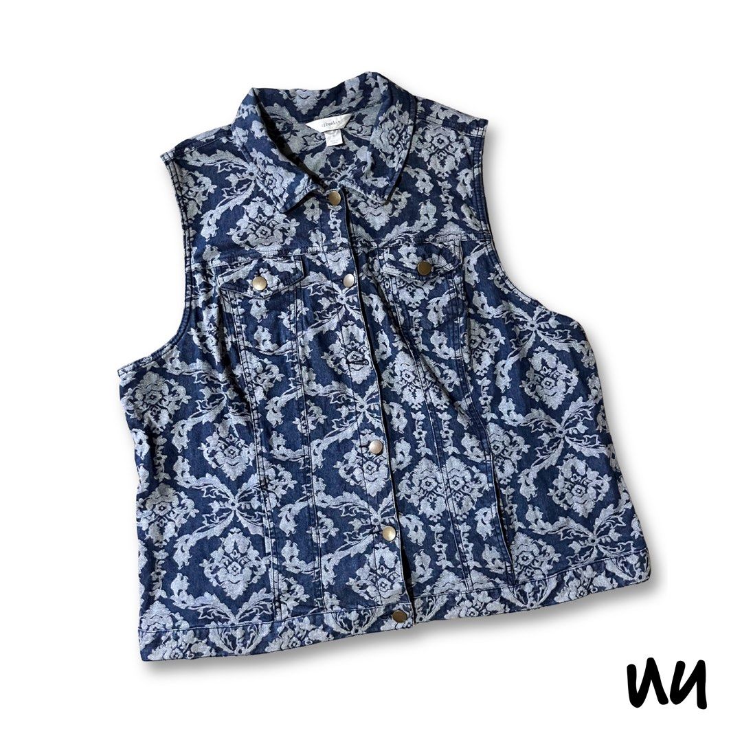 floral denim vest (Category: Vests) located in Lapu Lapu. Submitted by uusab (Listing ID 1464408271, Image 1). Description: x-large (72x62 cm).