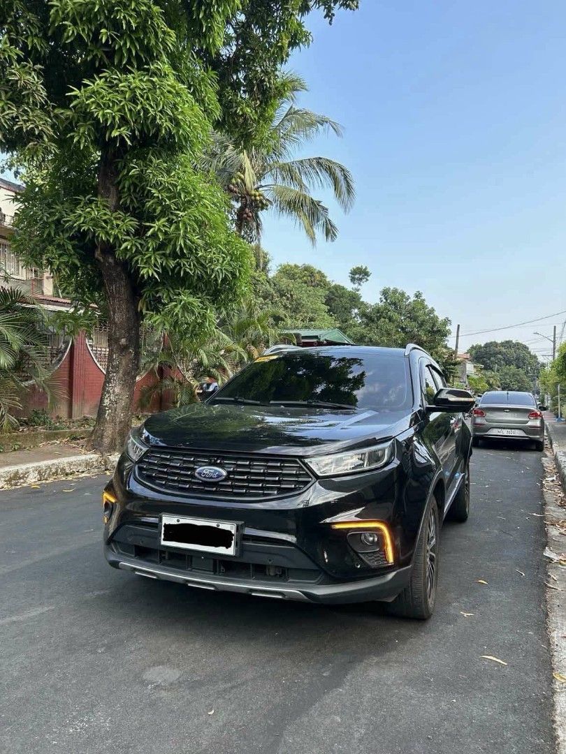 2022 Ford Territory Titanium Auto (Category: Used Cars) located in Manila. Submitted by dagger18 (Listing ID 1464419003, Image 3). Description: Key specs: * Engine: 1.5L EcoBoost turbocharged gasoline * Power: about 143 hp * Torque: about 225 Nm * Drive: Front-wheel drive * Seating: 5 * Fuel: Gasoline Ford territory 1.5 ecoboost 2022 CVT - push start - moon roof - heated seats - 2 smart key fob - 4 ending plate Casa maintained Lady owned. For int