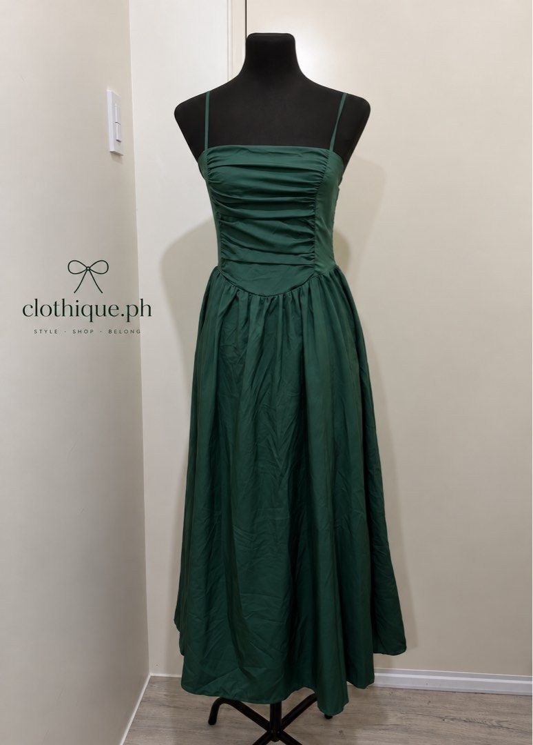 Formal Corset green dress (Category: Dresses) located in Makati City. Submitted by clothique.ph (Listing ID 1464440347, Image 1). Description: ୨୧ ˚₊‧ 𝓕𝓸𝓻𝓶𝓪𝓵 𝓖𝓻𝓮𝓮𝓷 𝓓𝓻𝓮𝓼𝓼 ˚₊‧୨୧ 𐙚 𝓔𝓵𝓮𝓰𝓪𝓷𝓽 • 𝓒𝓵𝓪𝓼𝓼𝔂 • 𝓖𝓵𝓪𝓶 💚✨ ♡ 𝓑𝓻𝓪𝓷𝓭 𝓝𝓮𝔀 ♡ 𝓦𝓲𝓽𝓱 𝓘𝓷𝓭𝓲𝓿𝓲𝓭𝓾𝓪𝓵 𝓟𝓸𝓾𝓬𝓱 🛍️ ♡ 𝓑𝓮𝓼𝓽 𝓕𝓲𝓽: 𝓜𝓮𝓭𝓲𝓾𝓶 ♡ 𝟣 𝓼𝓽𝓸𝓬𝓴 𝓸𝓷𝓵𝔂 🎀 𐙚 𝓐 𝓼𝓽𝓾𝓷𝓷𝓲𝓷𝓰 𝓰𝓻𝓮𝓮𝓷 𝓭𝓻𝓮𝓼𝓼 𝓯𝓸𝓻 𝓯𝓸𝓻𝓶𝓪𝓵 𝓸𝓬𝓬𝓪𝓼𝓲𝓸𝓷𝓼,