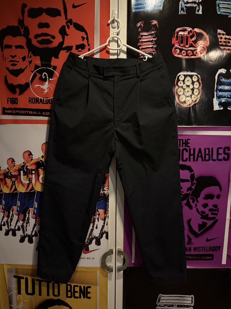 Fred Perry Pleated Pants (Category: Chinos) located in Manila. Submitted by copsandcreps (Listing ID 1464495104, Image 1). Description: Size L No issues Width: 15.5 in / Length: 41 in / Thigh: 13.5-14 in / Inseam: 27.5 in / Hem: 7 in.