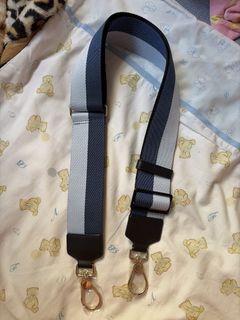 （分類：）位於 。 由 helenli_ 提交（商品編號 1464431960，圖片 1）。簡介： 。