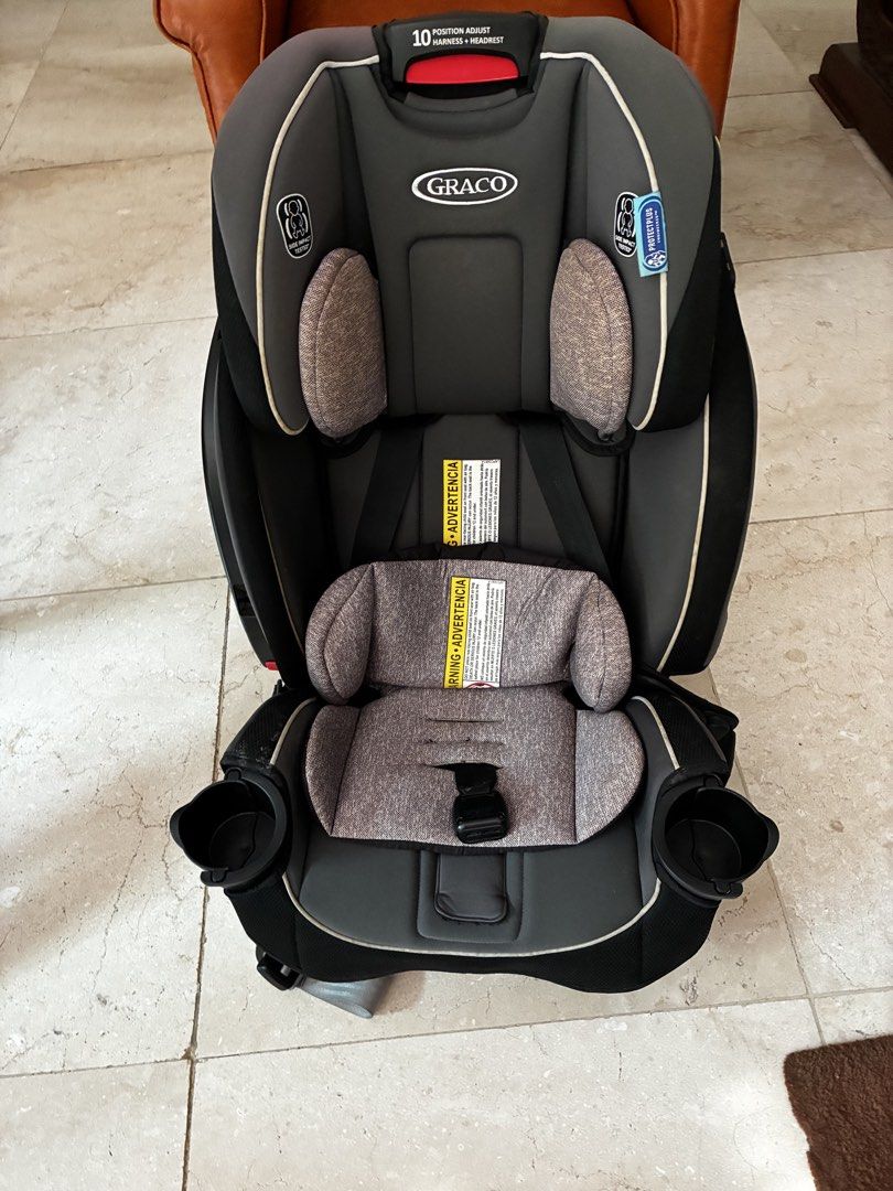 Graco Slimfit 3-in-1 (Category: Car Seats) located in Paranaque City. Submitted by ocgenanga (Listing ID 1464570046, Image 1). Description: - Graco convertible car seat - 10 height adjustment positions - Dual cup holders - Harness and headrest adjust together for growing kids - Easy-to-clean fabric - Prioritizes your little one's safety.