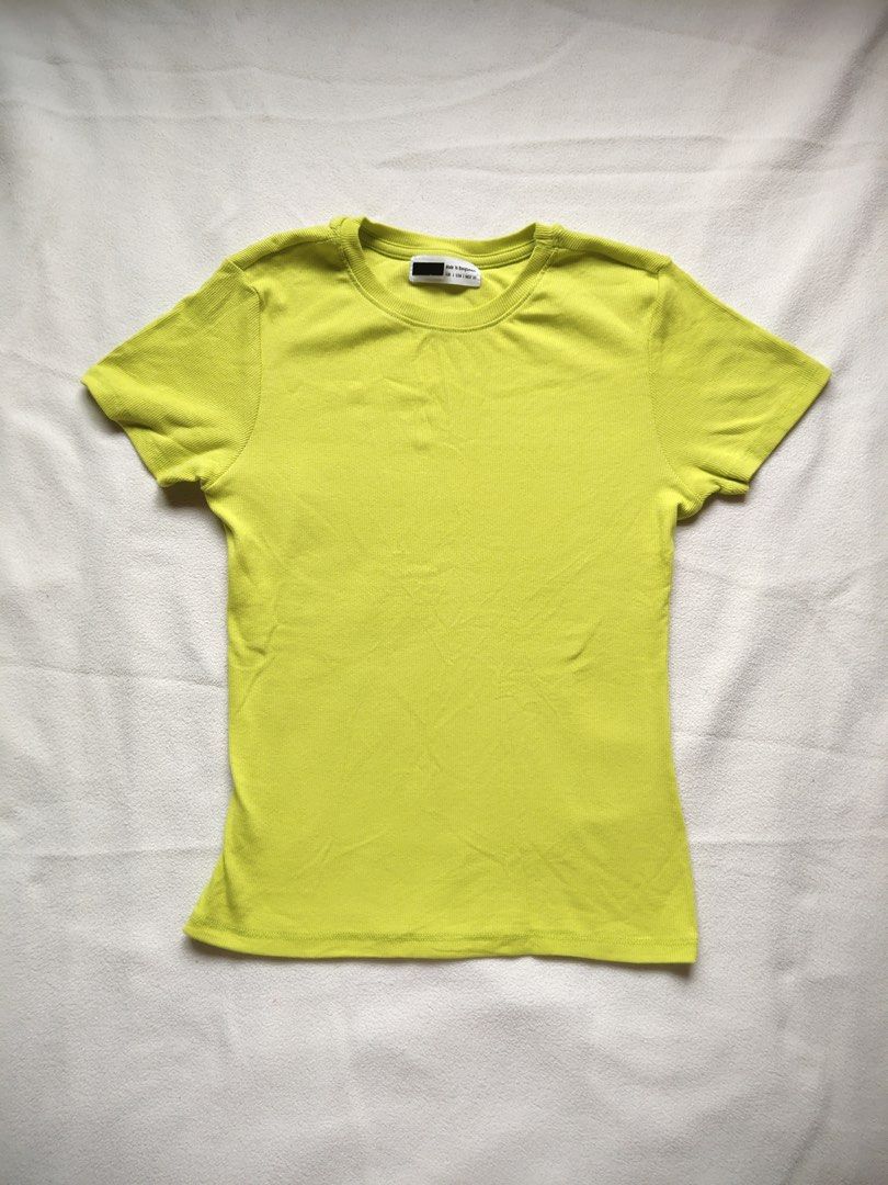 Green Ribbed Full Length Top (Category: Shirts) located in Caloocan City. Submitted by angelinee123 (Listing ID 1464424035, Image 2). Description: - Ribbed full length top - Size: L - Color: Yellowish green - Condition: Never worn - Style: Great basic piece, can be dressed up or down.