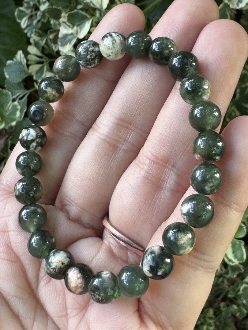 GREEN SAKURA BRACELET 🍉 B1_JC035 (Category: Bracelets) located in Bulacan. Submitted by selling_low_by_bella_ben (Listing ID 1464374642, Image 2). Description: GREEN SAKURA 🍉 B1_JC035 🏷️ 150 6+ mm beads, 16 cm wrist (1) 🏷️ 190 7+ mm beads, 16 cm wrist (1) 🏷️ 220 8+ mm beads, 16 cm wrist (1).