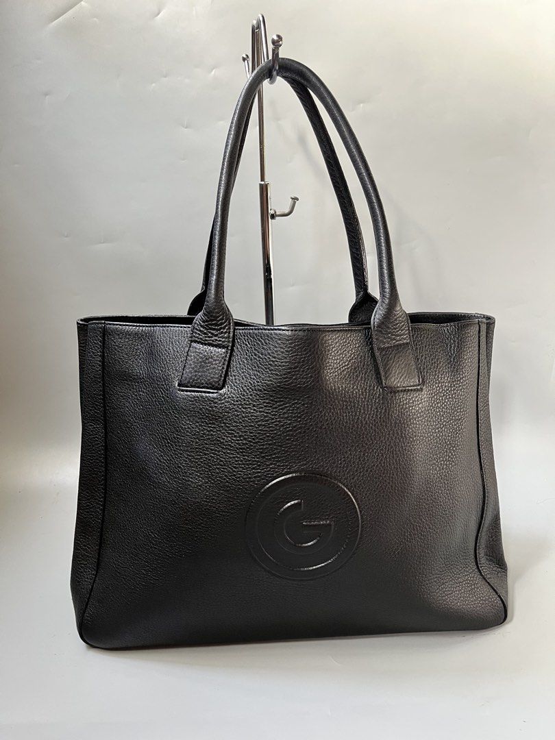 Gres Paris (Category: Tote Bags) located in San Jacinto. Submitted by kellysthrift_ (Listing ID 1464468807, Image 1). Description: Gres parisGenuine leather Original from Japan .