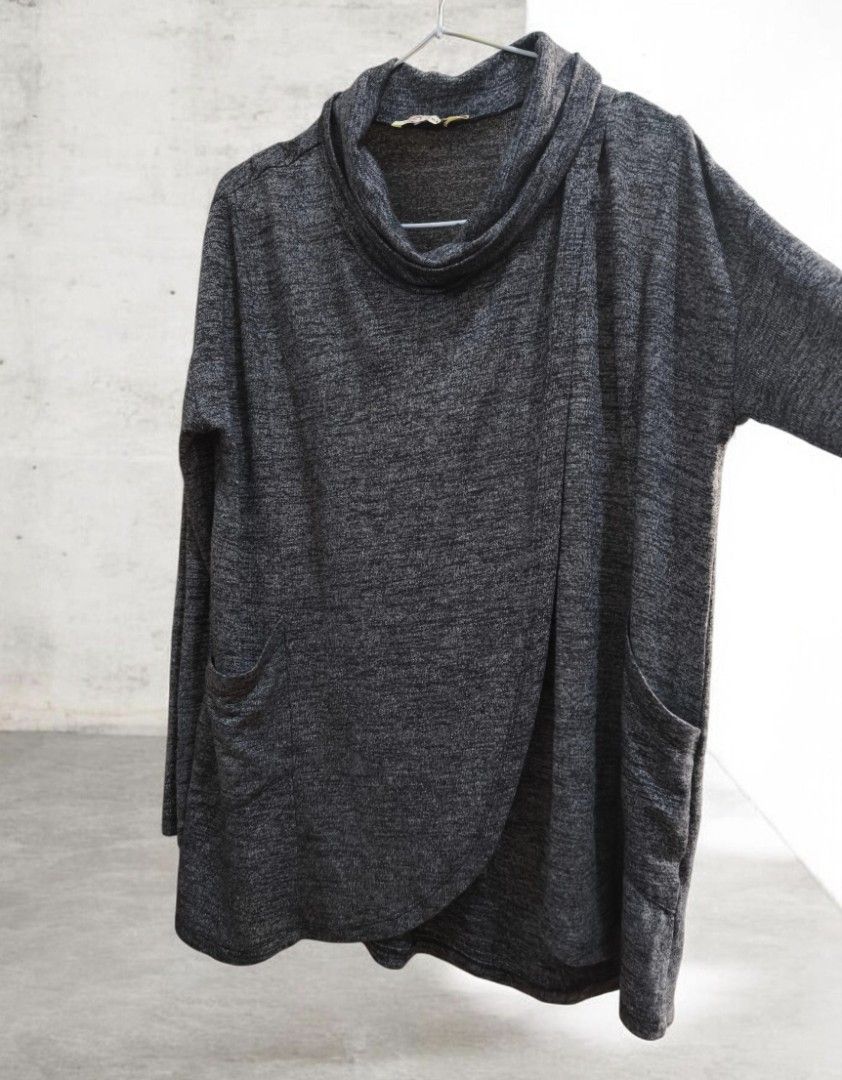 Grey Cowl Neck Sweater (Category: Coats, Jackets and Outerwear) located in Taguig. Submitted by deyerreC2020 (Listing ID 1464410192, Image 2). Description: premium knit, like new sweater 🌷💚 - Grey marl sweater - Cowl neck design - Wrap-around front - Two front pockets - Soft and comfortable fabric stretchy - Ideal for layering - Size: Medium (M) tag can wear up to large frame MOP: gcash/Maya, cash.