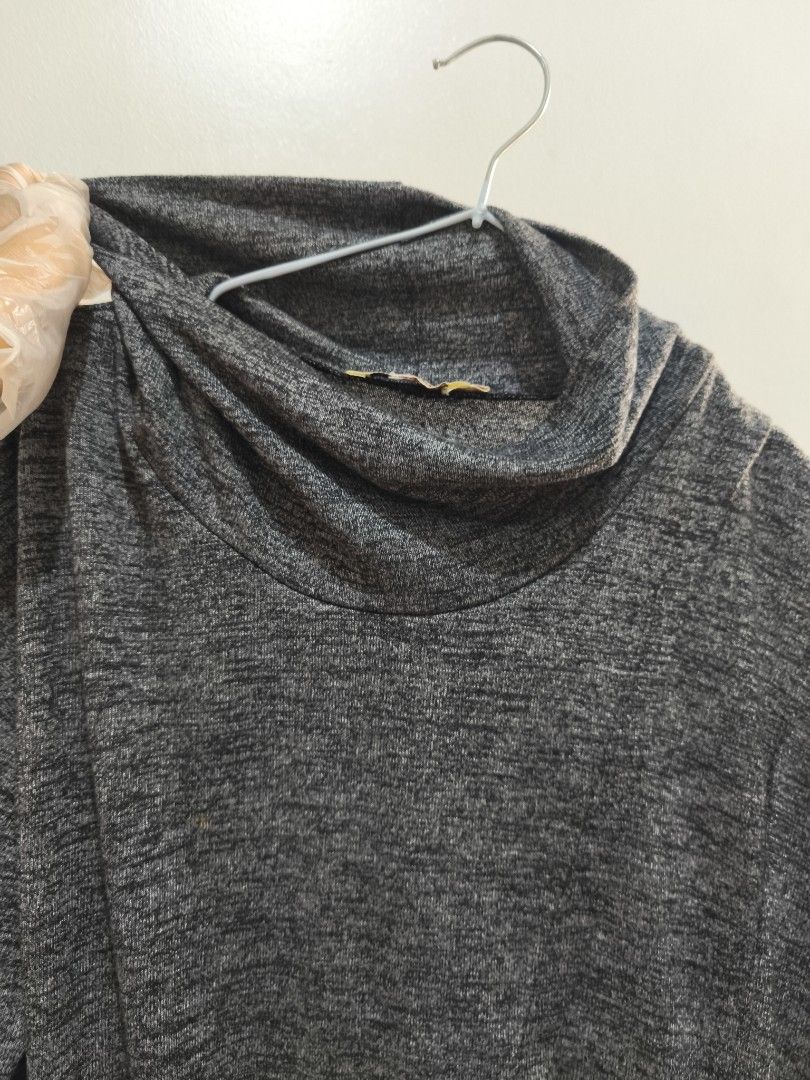 Grey Cowl Neck Sweater (Category: Coats, Jackets and Outerwear) located in Taguig. Submitted by deyerreC2020 (Listing ID 1464410192, Image 3). Description: premium knit, like new sweater 🌷💚 - Grey marl sweater - Cowl neck design - Wrap-around front - Two front pockets - Soft and comfortable fabric stretchy - Ideal for layering - Size: Medium (M) tag can wear up to large frame MOP: gcash/Maya, cash.
