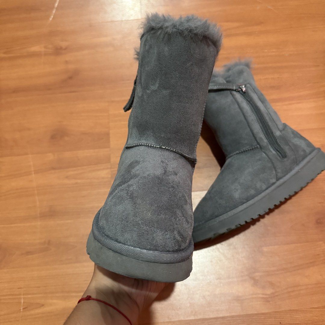 Grey sheepskin mid-calf boots (Category: Boots) located in Baguio. Submitted by puss_n_boots2600 (Listing ID 1464420062, Image 3). Description: Grey sheepskin mid-calf boots Size 36 No Flaws.