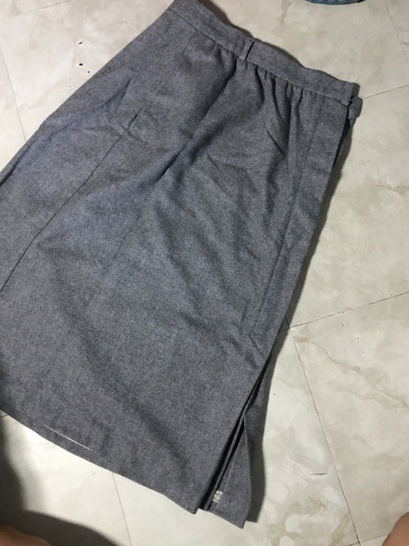 Grey skorts (Category: Skirts) located in Manila. Submitted by cherub._. (Listing ID 1464529754, Image 1). Description: .