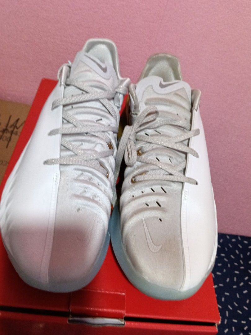 GT Cut 4 CNY EP (Category: Activewear) located in Cavite. Submitted by purplepink30 (Listing ID 1464439506, Image 1). Description: Shopworn Store display left side original price: 11,995.00.
