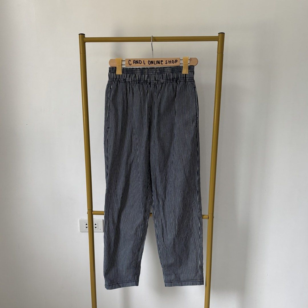 GU by UNIQL0 chef pants (Category: Trousers) located in Guiguinto. Submitted by candlonlineshop (Listing ID 1464482448, Image 3). Description: ✨FIRST TO PAY BASIS✨ GU by UNIQL0 chef pants Size on tag: medium Condition: 9.5/10 Waist: 27”-30” Length: 38” Flaw/s: none ₱300 + sf 📍Bulacan 🚚Sh0pee check out (SPX) | J&T express •Items may have minor unnoticed flaws — please manage your expectations as you are dealing with thrifted items. •Color may va