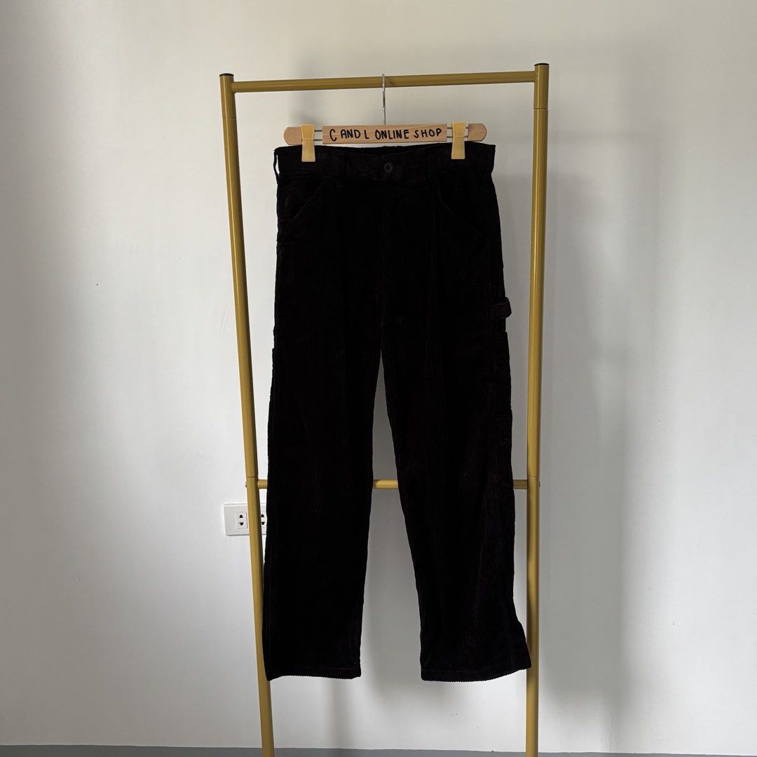 GU by UNIQL0 velvet painter pants (Category: Trousers) located in Guiguinto. Submitted by candlonlineshop (Listing ID 1464480546, Image 2). Description: ✨FIRST TO PAY BASIS✨ GU by UNIQL0 velvet painter pants Size on tag: medium Condition: 9.5/10 Waist: 30.5”-31” Length: 41” Flaw/s: none ₱370 + sf 📍Bulacan 🚚Sh0pee check out (SPX) | J&T express •Items may have minor unnoticed flaws — please manage your expectations as you are dealing with thrifte