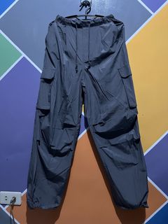 (Category: ) located in . Submitted by moreonuniqlo (Listing ID 1464494971, Image 1). Description: .