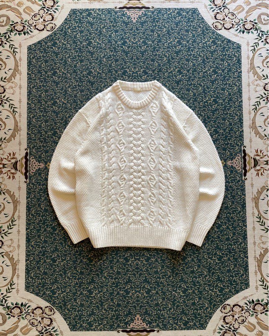 GU cable knitted sweater white (Category: Coats, Jackets and Outerwear) located in Rizal. Submitted by Thethriftgood (Listing ID 1464556255, Image 1). Description: GU cable knitted sweater white Model height - 5’9 size: medium dimensions: width - 21.5 length - 26.5 10/10 condition | issue: none Php: 1,200.