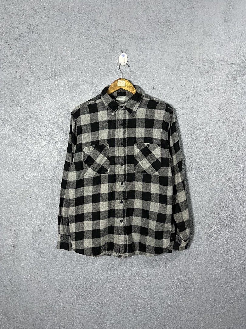 GU Flannel Checkered Shirt Size L (Category: Tshirts & Polo Shirts ) located in Famy. Submitted by basicthrifted (Listing ID 1464530264, Image 1). Description: - Classic black and grey checkered flannel shirt from Uniqlo. - Features two chest pockets with button closure. - Full button-up front. - Made from a comfortable polyester and rayon blend. - Versatile for layering or wearing as a standalone piece..