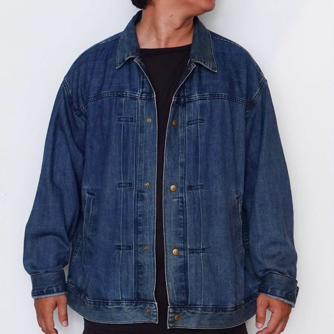 GU Jacket (Category: Coats, Jackets and Outerwear) located in Orani. Submitted by iveecrz (Listing ID 1464465685, Image 1). Description: L28 W25.