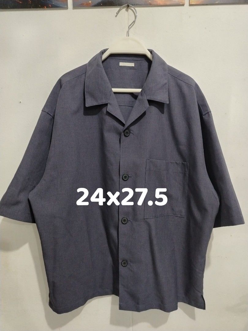GU Open Collar Oversized Buttoned Down Polo Shirt (Dark Gray) (Category: Formal Shirts) located in Paranaque City. Submitted by acexjheapparel (Listing ID 1464435387, Image 1). Description: •For interested only •Don't inquire if not interested •Low ballers will be ignored •Size and Price Already Indicated to this Post •Check before you Chat •Condition 9/10 •MOP: Gcash •MOD: Lalamove (open for COD) or J&T (Payment first plus SF) •Check photos for 