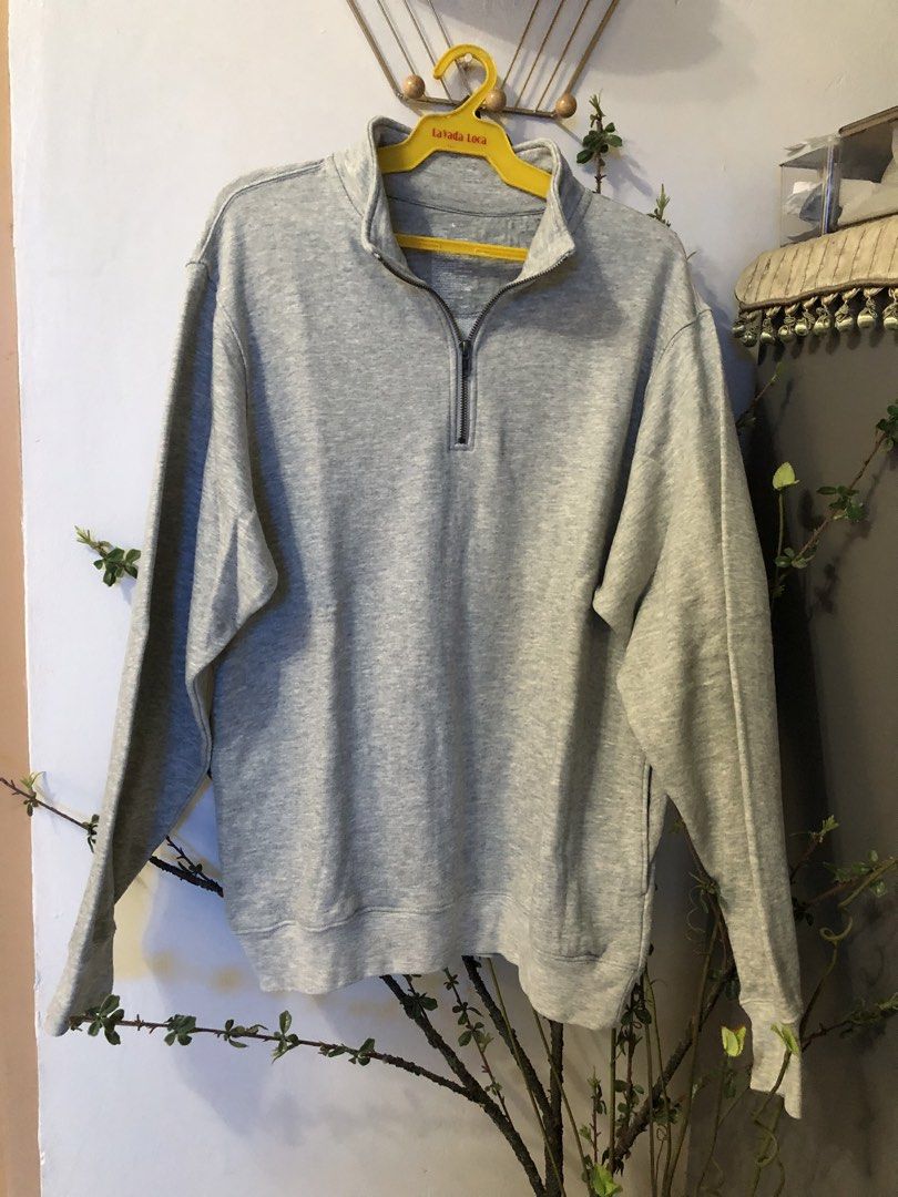 GU quarter zip Jacket for men Large (Category: Coats, Jackets and Outerwear) located in Lucena. Submitted by kweenritz (Listing ID 1464385100, Image 3). Description: Hello! Selling my authentic GU quarter zip. Large on tag. Kangaroo pocket. Grey. Can be unisex Shoulder 19” Width 22” Length 27” 700 only plus shipping fee.
