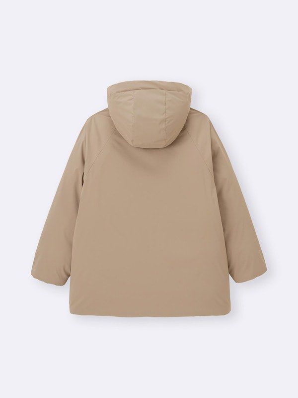 GU Warm Padded Beige Stitchless Coat (Category: Coats, Jackets and Outerwear) located in Manila. Submitted by twiloves0824 (Listing ID 1464442302, Image 2). Description: Bought in GU Osaka, worn in Nara .