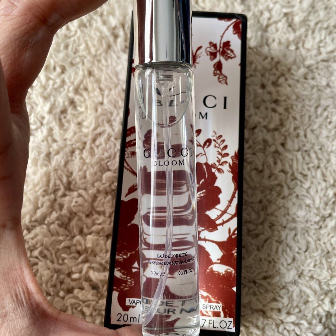 Gucci Bloom EDT 20ml (Category: Fragrance & Deodorants) located in Subic. Submitted by javsprelovedstuffs (Listing ID 1464399154, Image 2). Description: Tester- oil based Can last several hours 20ml.