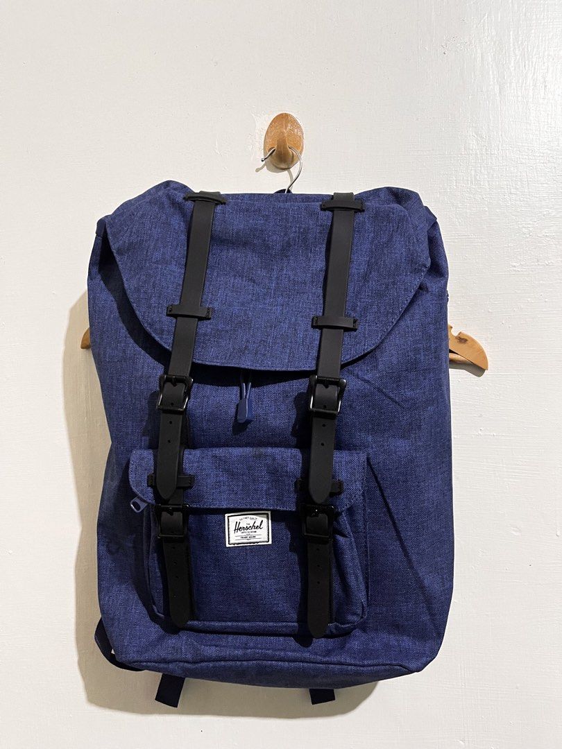 Herschel little america 25L (Category: Backpacks) located in Sagay. Submitted by jan_arvene (Listing ID 1464520828, Image 2). Description: Herschel Little America 25L EXCELLENT CONDITION.