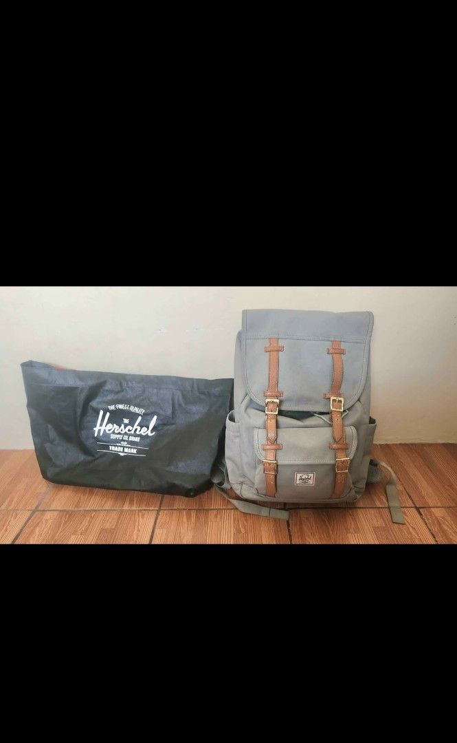 Herschel Little America Mid-Volume Backpack (Category: Backpacks) located in Quezon City. Submitted by ag_2016 (Listing ID 1464511237, Image 1). Description: Color: Iceberg Green Signs of usage po sa leather straps (Common po sa style ng bag) No other flaws, Overall looks great RFS: Stored na lang siya Original Price: P7999 Via lalamove or meetup near SM Fairview Last Price Posted.