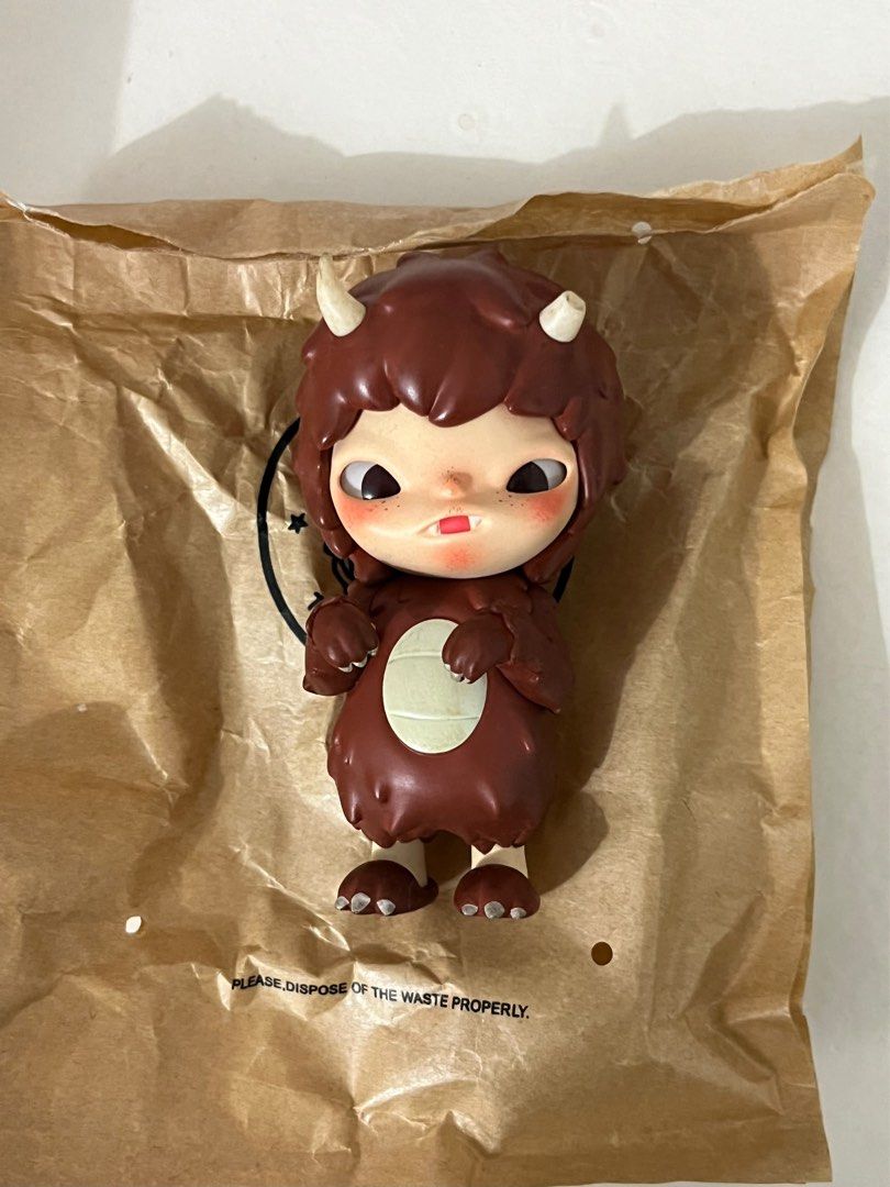 Hirono The Other One: The Monster (Category: Designer & Blind Box Toys) located in Caloocan City. Submitted by miffbeokki (Listing ID 1464563143, Image 1). Description: - declutteringgg - ships every Sunday! 🤎.