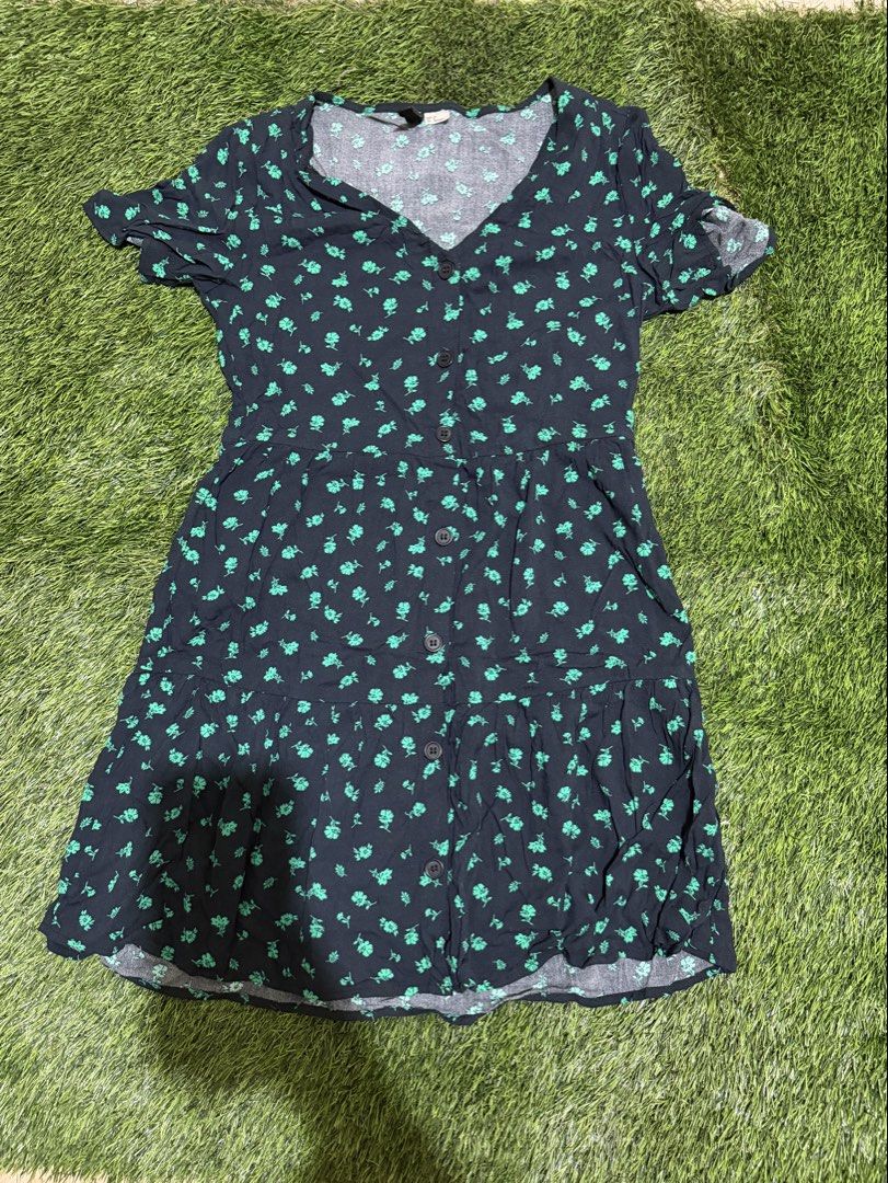 H&m babydoll dress (Category: Dresses) located in Bulacan. Submitted by solovedbyjel (Listing ID 1464490924, Image 1). Description: Di nagamit as in🥲 selling for a lower price nalang.