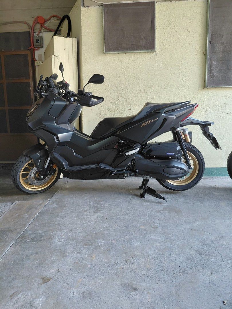 Honda ADV 350 Scooter (Category: Motorbikes for Sale) located in San Rafael. Submitted by angelomatic (Listing ID 1464456945, Image 1). Description: Selling my Honda ADV 160. Black color. Gold rims. Has a windshield and handguards installed. Ready for your next adventure. Low mileage. Well maintained. Message me for more details..