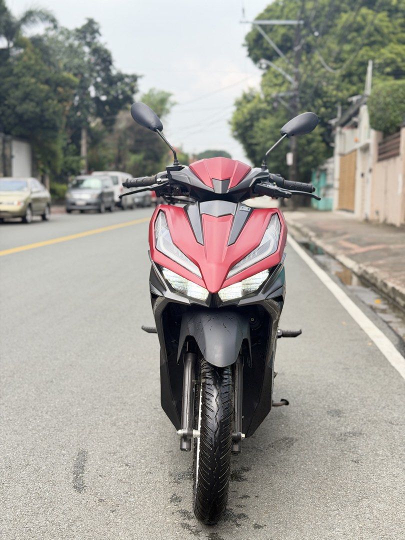 Honda click v3 125 2024 (Category: Motorbikes for Sale) located in Marikina City. Submitted by nikkokanyoo31 (Listing ID 1464470192, Image 1). Description: Honda click v3 125 2024 7k odo only 1st owned Complete papers Ready to transfer All stock engine 59,000php only Loc Marikina.