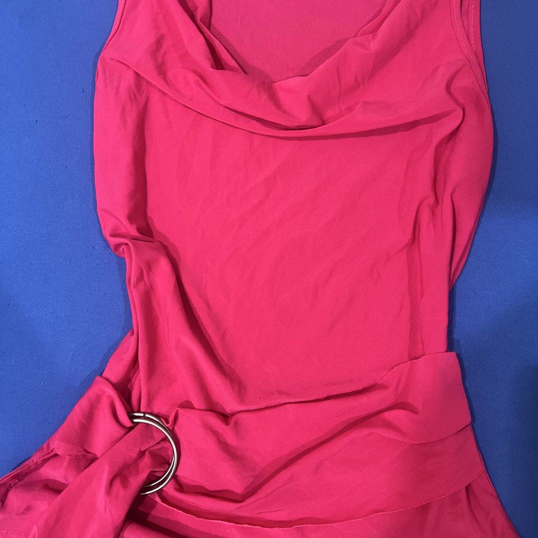 hot pink cowl neck top (Category: Sleeveless) located in Quezon City. Submitted by buymyclothessss (Listing ID 1464459902, Image 2). Description: - v pretty color 🌺 - stretchy fabric MOP - gcash MOD - lalamove - ggx.