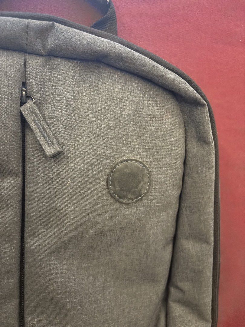 HP Grey Backpack (Category: Backpacks) located in Manila. Submitted by shopmik4scloset (Listing ID 1464556581, Image 3). Description: Hi 👋🏽 Yes, it’s available :) No issues 📍: Sampaloc Manila 🚚: Lalamove or J&T 💵: Gcash or Bank Transfer No meet ups, cod or free sf ! .