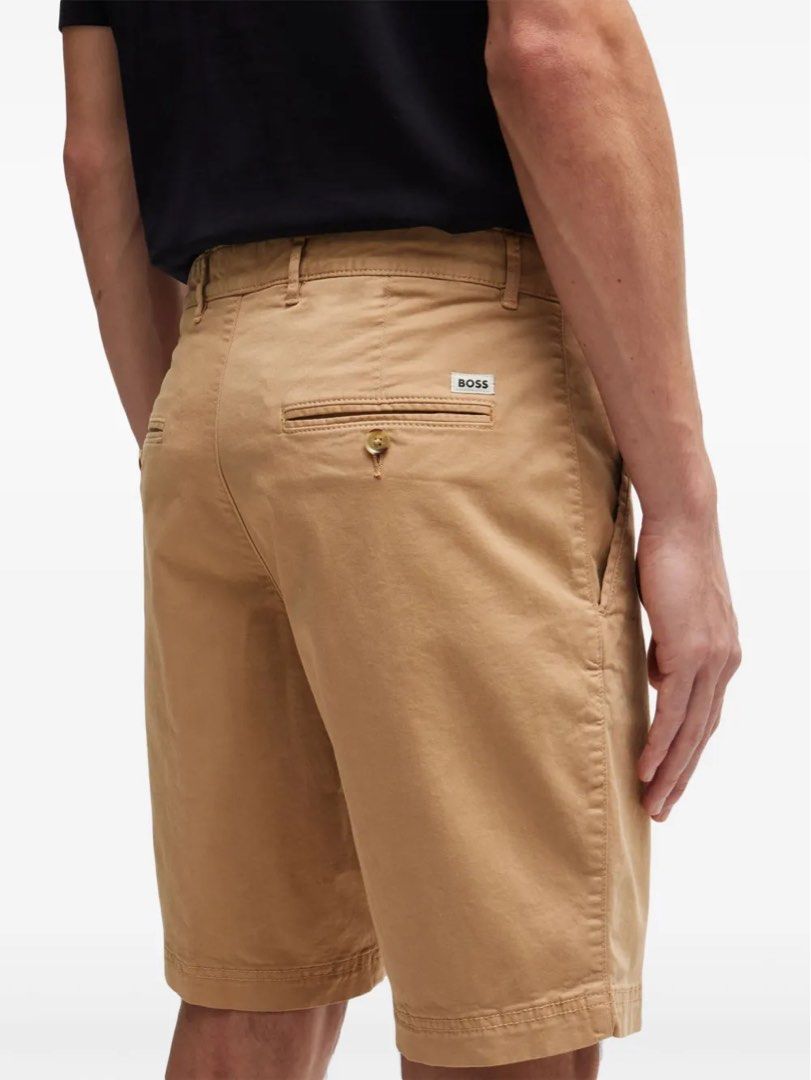 Hugo Boss Chino Short (Category: Activewear) located in Cabuyao City. Submitted by chukz_x (Listing ID 1464534759, Image 1). Description: Hugo Boss Chino Short Size : 30 Dimes : 32W 18.5L 9H Condition : like new Issue : none Price : 950 📍READY TO WEAR 📍Cabuyao Laguna.