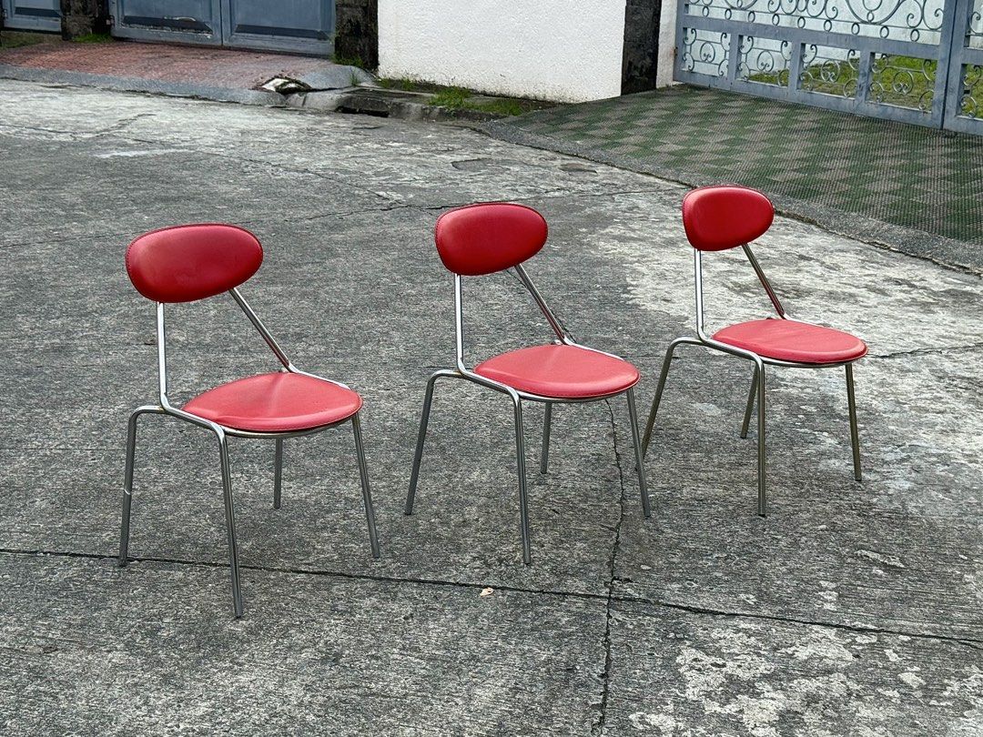 Insdustrial Modernist Chrome Chair (Category: Chairs) located in Bulacan. Submitted by rock_off.thriftshop.ph (Listing ID 1464500959, Image 3). Description: .