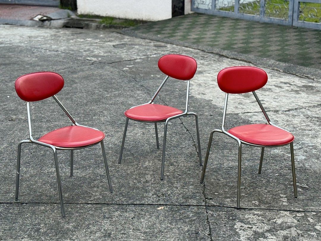 Insdustrial Modernist Chrome Chair (Category: Chairs) located in Bulacan. Submitted by rock_off.thriftshop.ph (Listing ID 1464500959, Image 2). Description: .