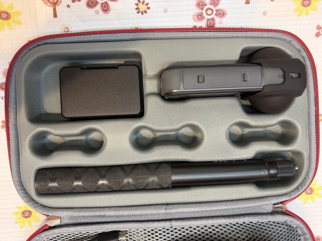 Insta360 x5 Starter Bundle (good as new, used twice only) (Category: Cameras) located in Manila. Submitted by leee25 (Listing ID 1464427839, Image 3). Description: Insta360 x5 Starter Bundle with original box Used twice only No issue, no scratch, no dent 100% smooth Bought last year With free pouch case and tempered glass RFS: hindi nagagamit.