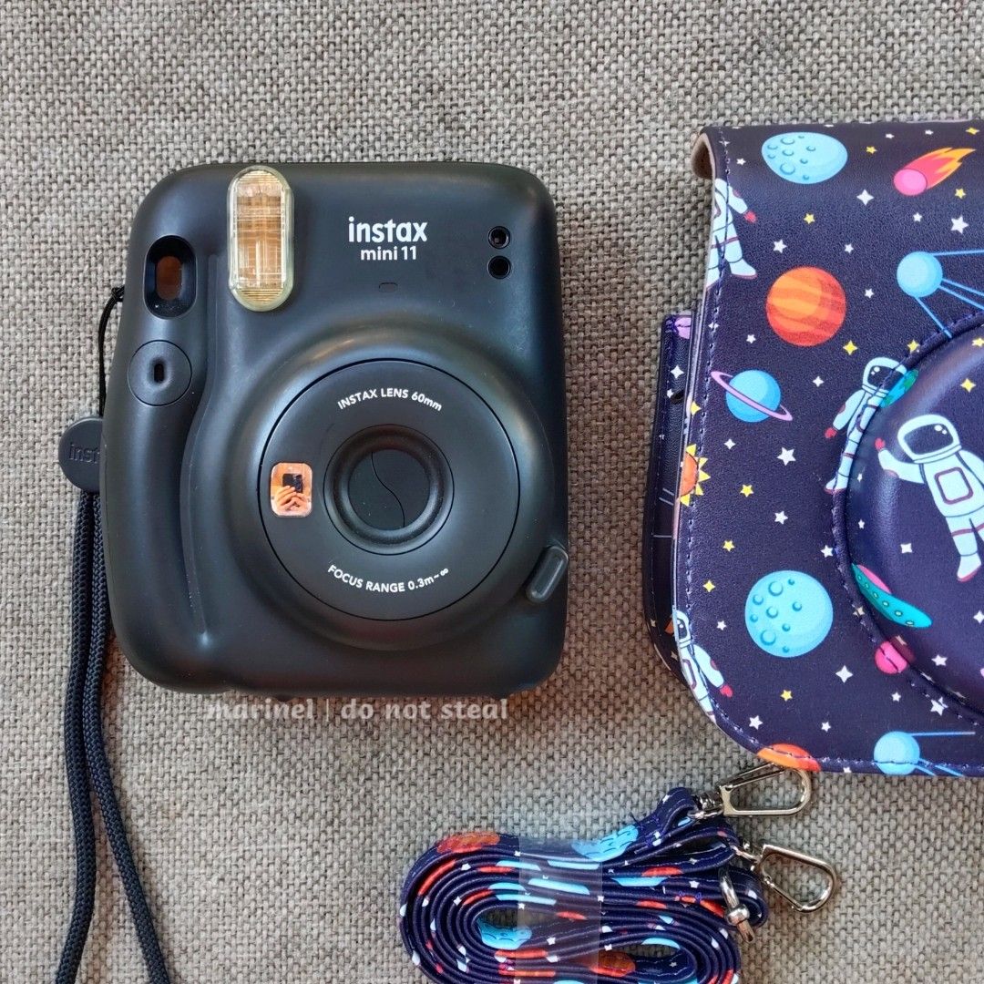 instax mini 11 (Category: Cameras) located in Dasmarinas. Submitted by _neeel (Listing ID 1464449789, Image 3). Description: ♡ 𝗜𝗡𝗦𝗧𝗔𝗫 𝗠𝗜𝗡𝗜 11 BLACK !! ୧⍤⃝📷 ≫ ₱ 2,500 ≫ 𝗰𝗼𝗻𝗱𝗶: good as new (9/10) ≫ 𝗶𝗻𝗰𝗹𝘂𝘀𝗶𝗼𝗻𝘀: — unit — case — strap — batteries meetup | pickup | shipping 📍 dasmariñas, cavite.