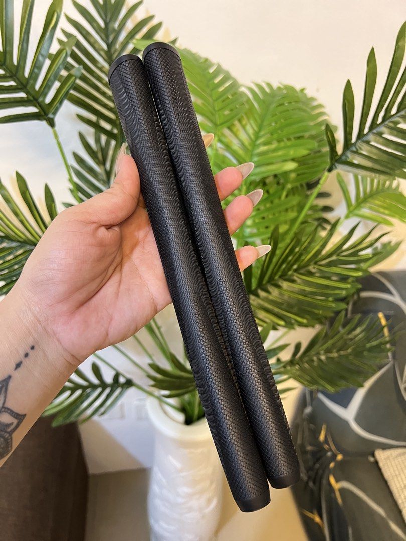 IOMIC Golf Grips (Set of 2) (Category: Golf) located in Manila. Submitted by livefish.26c802 (Listing ID 1464522721, Image 2). Description: - Set of 2 brand new IOMIC golf grips - Color: Black - Features a textured pattern for superior grip - Never installed, perfect for club upgrades - Limited stock, grab them now!.